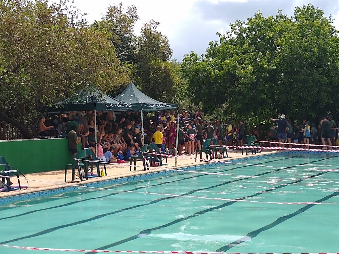 De family swim bij SCS